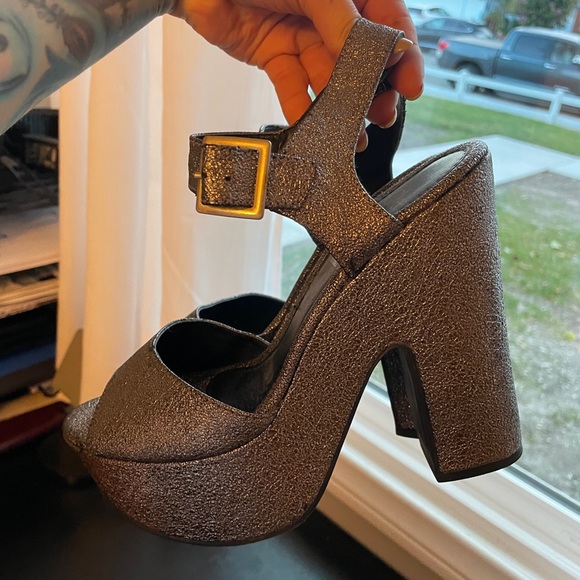 Height Heel Brazilian Sandals - Picture 7 of 13